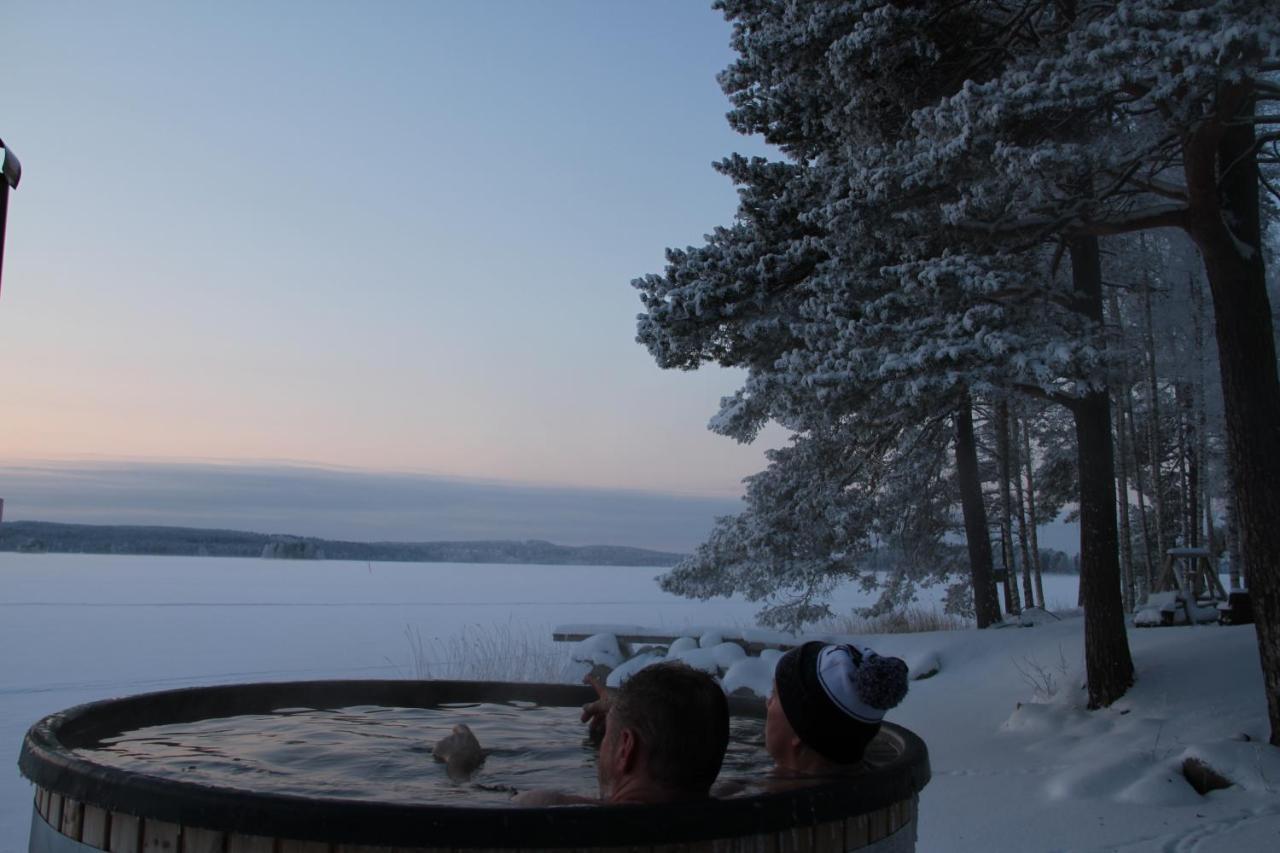 Accommodation And Fishing Vonkale Еенекоскі Екстер'єр фото