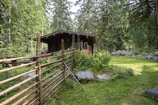 Accommodation And Fishing Vonkale Еенекоскі Екстер'єр фото