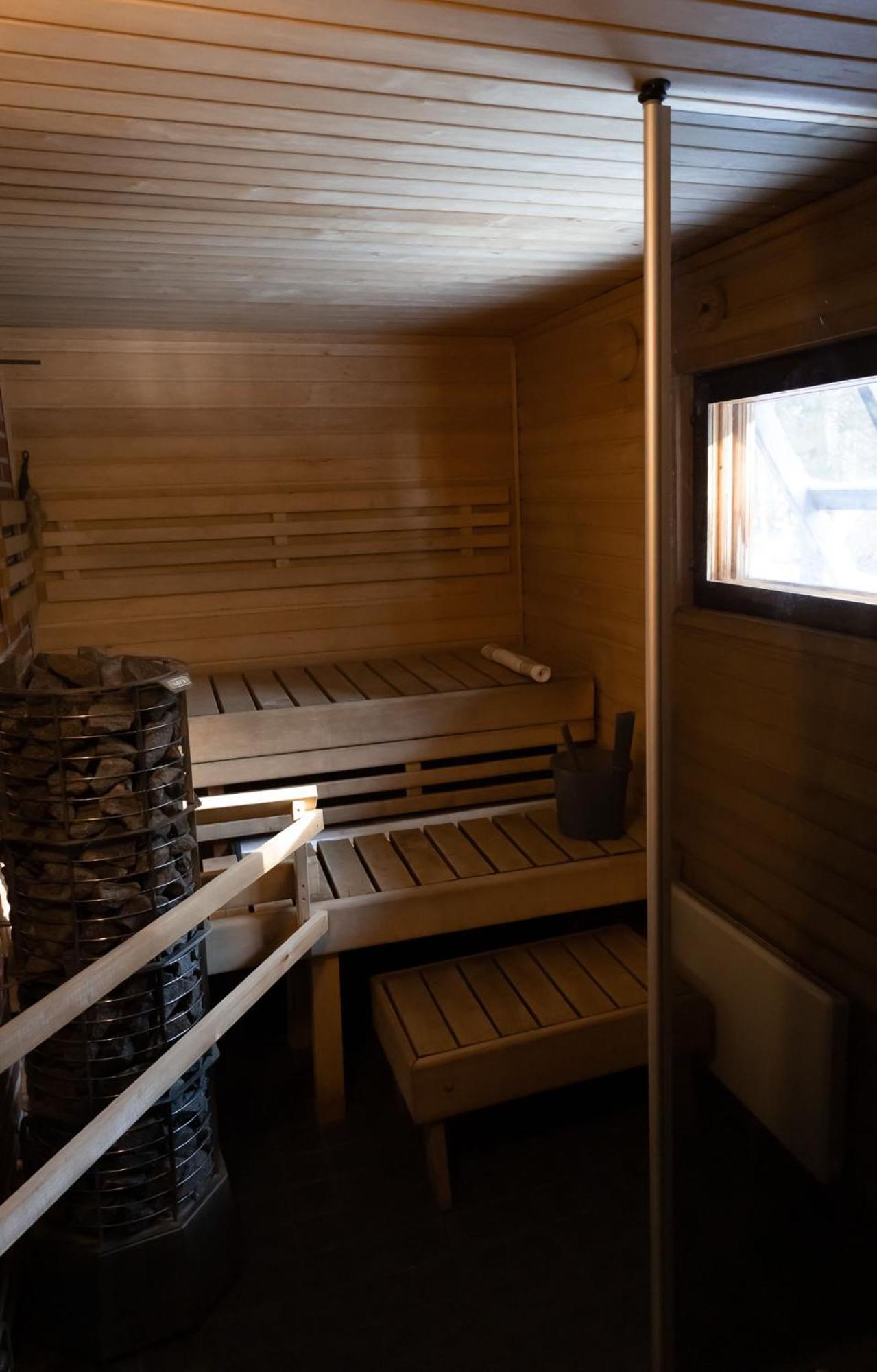 Accommodation And Fishing Vonkale Еенекоскі Номер фото